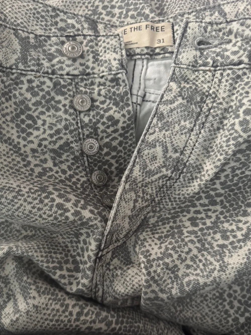 NWT Free People Printed Barrel Jeans, Size 31/US Size 12